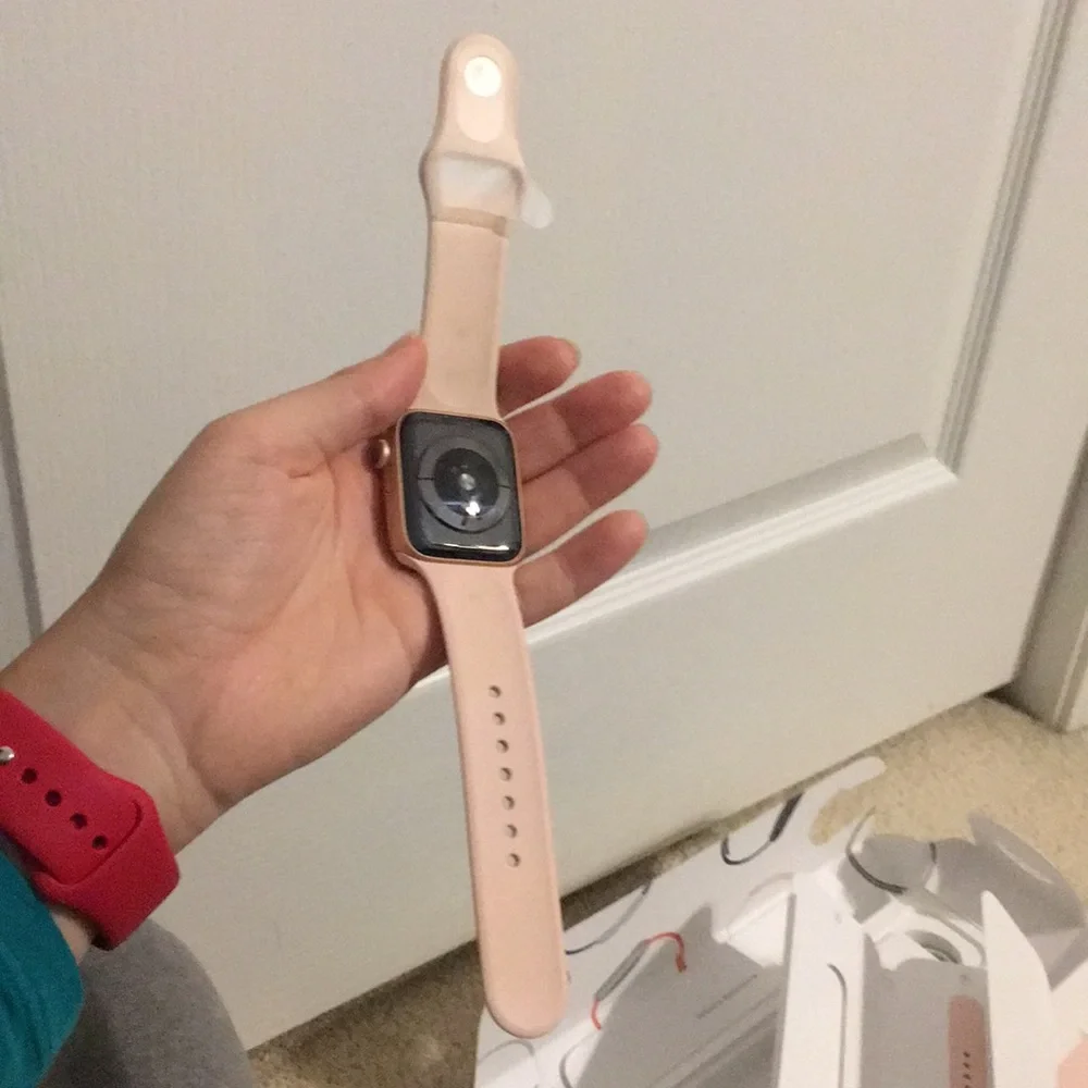 Rose Gold Apple Watch Series 5